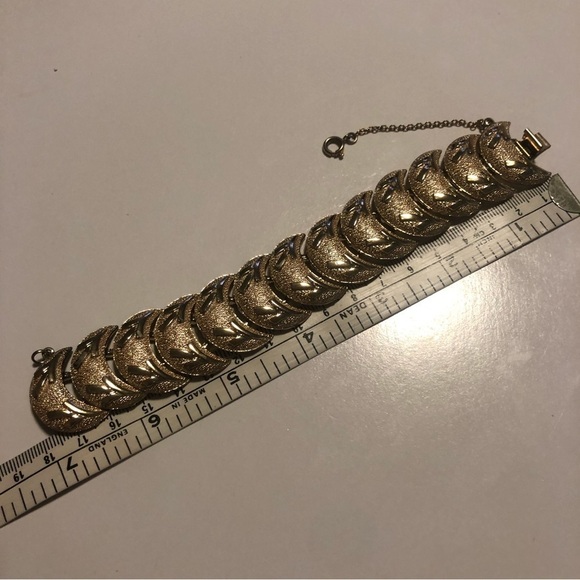 VTG Coro Gold Tone Crescent Moon Bracelet w Safety Chain 7” / 1” Width - Picture 5 of 6